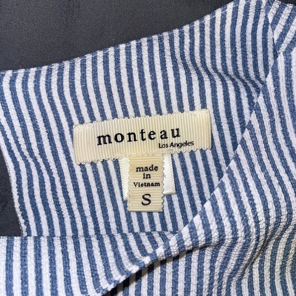 Monteau Los Angeles Blouse 💙 - Picture 2 of 2